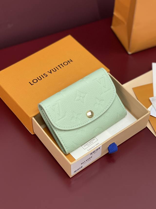 出厂价p M14085绿色 芯片版 這款Rosalie零錢包 Monogram Empreinte皮革製造 以Louis Vuitton X Murakami聯