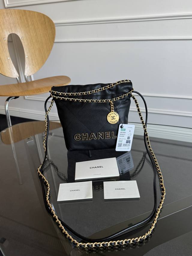 Mini现货 独家 实拍 肩带可拆卸 新款鱼子酱 感应升级版Chane124K 颗粒22Bag 慵懒氛围感拉满 As3980 设计融合了时尚与现代元素 展现出别
