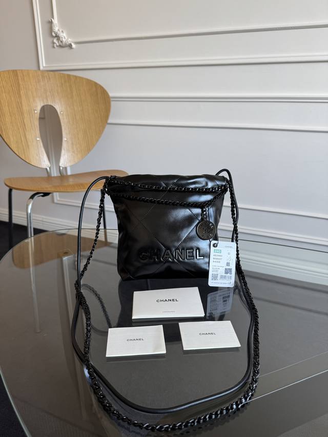 独家 实拍 最新款 肩带可拆卸 感应原单升级版 Chane123Sas3980香奈儿的Mini22击中红心了 香奈鹅的包包配饰永远都会被种草来自刚结束的 春夏系