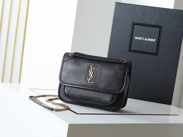 新品出货 独家背景 新款大象纹小号Nikai正面翻盖手袋 饰以金属 Le Cassandre 搭配可转换皮革和链条肩带 爆款Niki大象纹 超多明星 网红同款