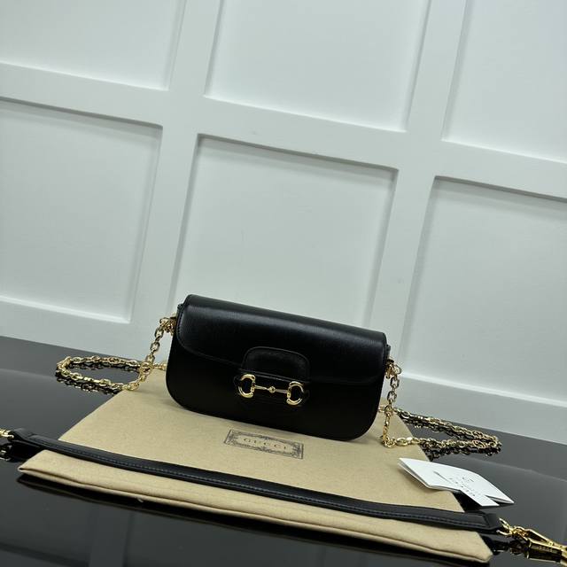 Gucci新款专柜品质 顶级原单货 原厂皮 原厂五金 实物实拍 款号 735178克皮 尺寸 W24Xh13Xd5.5Cm