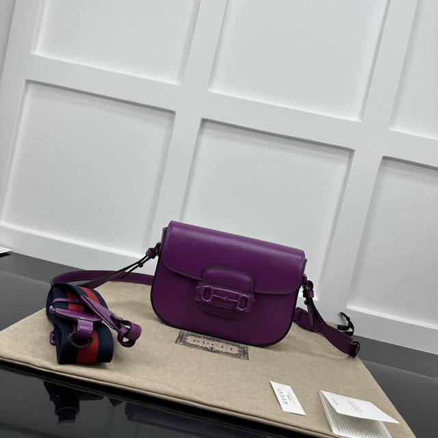 Gucci新款专柜品质 顶级原单货 原厂皮 原厂五金 实物实拍 款号 726226紫色皮 尺寸 W20.5Xh14.5Xd5Cm