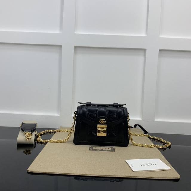 Gucci新款专柜品质 顶级原单货 原厂皮 原厂五金 纯铜链条 实物实拍 款号 724499克皮绣花 尺寸 W18Xh13Xd6.5Cm