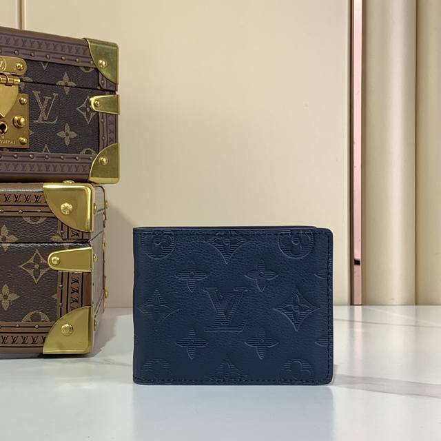 顶级原厂 M14787深蓝色 全皮压花短款西装夹钱包 Multiple Wallet 钱夹 年 路易威登的经典多重钱包从户外之美中获得了新鲜的现代外观 奢华的T