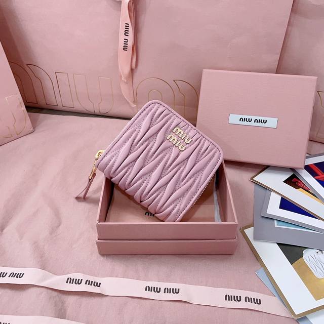 正品级 新版本型号 5M0522 原版进口羊皮 小身材大容量 卡丶大钞 零钱都能装 尺寸 10 10