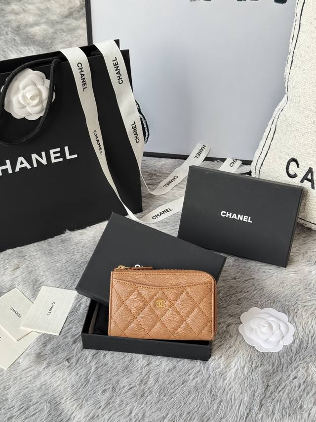 Chanel小香 年新品 chanel 7字型单拉卡包 原单品质 款号 A3179 颜色如图 尺寸12*7.5*2.5Cm 鱼子酱进口牛皮