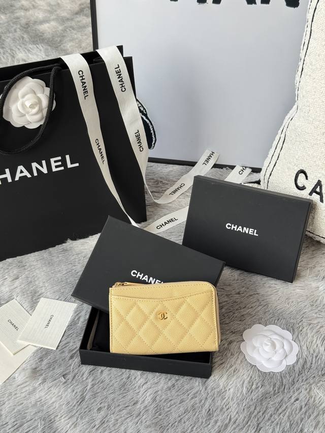 Chanel小香 年新品 chanel 7字型单拉卡包 原单品质 款号 A3179 颜色如图 尺寸12*7.5*2.5Cm 鱼子酱进口牛皮