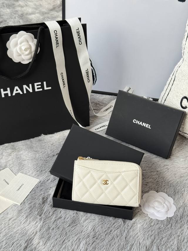 Chanel小香 年新品 chanel 7字型单拉卡包 原单品质 款号 A3179 颜色如图 尺寸12*7.5*2.5Cm 鱼子酱进口牛皮