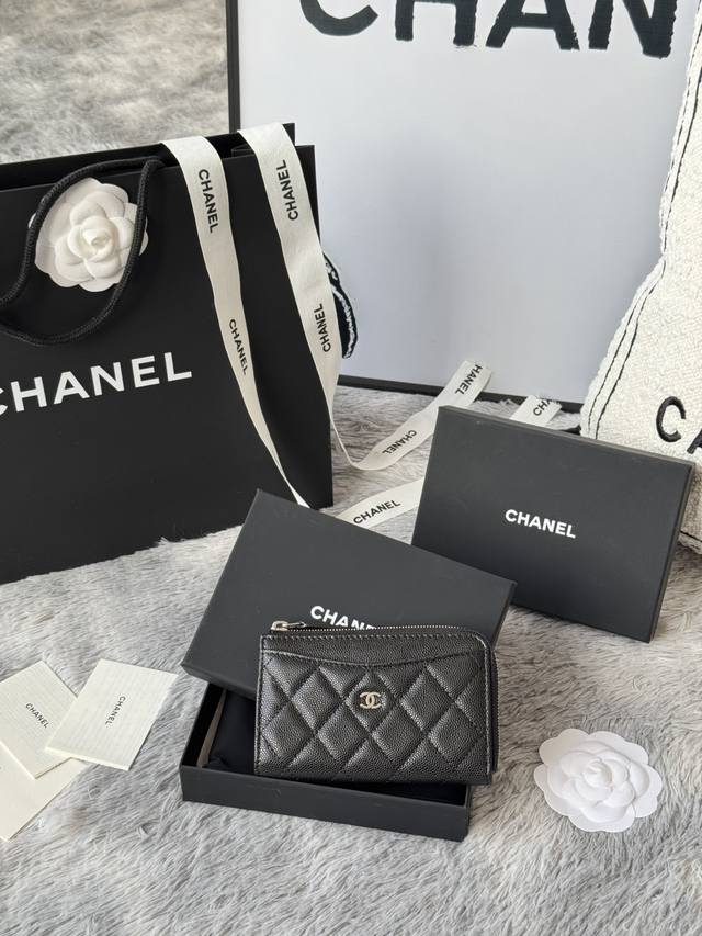 Chanel小香 年新品 chanel 7字型单拉卡包 原单品质 款号 A3179 颜色如图 尺寸12*7.5*2.5Cm 鱼子酱进口牛皮