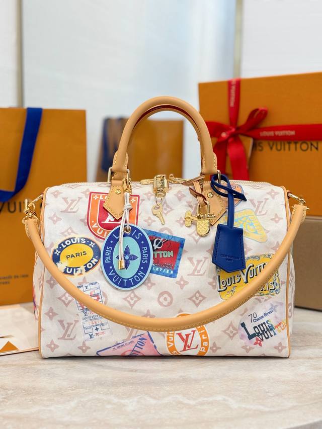 Speedy Soft 30 手袋 m14587 本款 Speedy Soft 30 手袋以复古笔触演绎 Monogram Dune 元素 搭配飞机造型装饰和拼