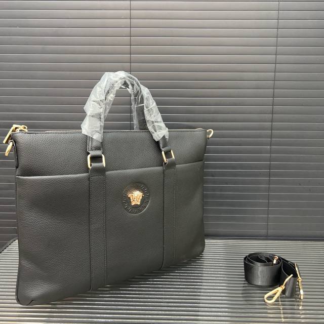 Versace 范思哲 牛皮公文包 男包 电脑包 手提包 经典百搭 实物拍摄 原厂原版面料 高端品质 配送防尘袋 28 X 38 Cm