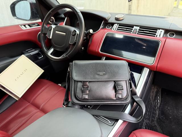 高端货 新款 Coach 蔻驰邮差包 Coach蔻驰单肩包 Messenger 28 品牌徽标可调节肩带 涂层帆布拼光滑小牛皮 邮差包单肩斜挎包 男款 黑色 高