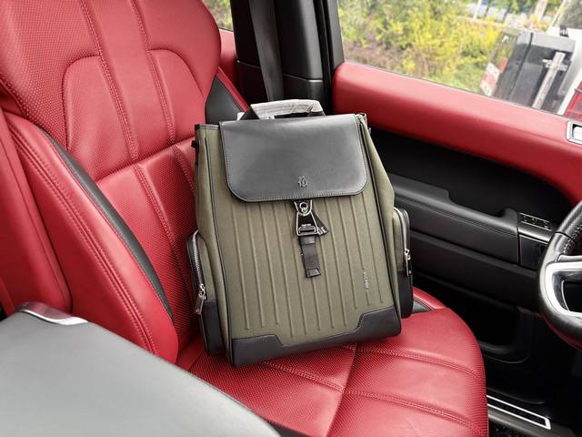 高端货 新款 Rimowa 日默瓦双肩包 日默瓦双肩包 Rimowa日默瓦 日默瓦 Never Still 休闲运动 帆布 书包背包双肩包 大号 男款 墨绿色拼