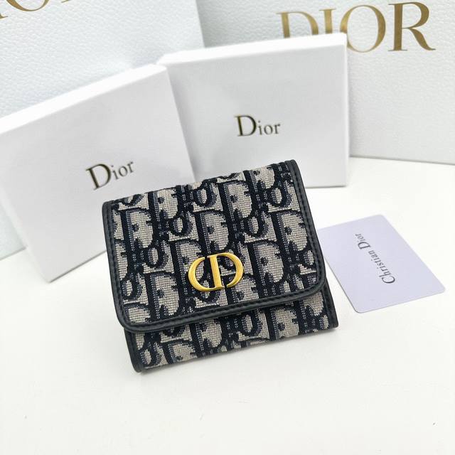 Dior 2025 2088颜色 黑色 尺寸 11*10*2 dior专柜最新款火爆登场 采用头层牛皮 做工精致 媲美专柜 多功能小钱包 超级实用