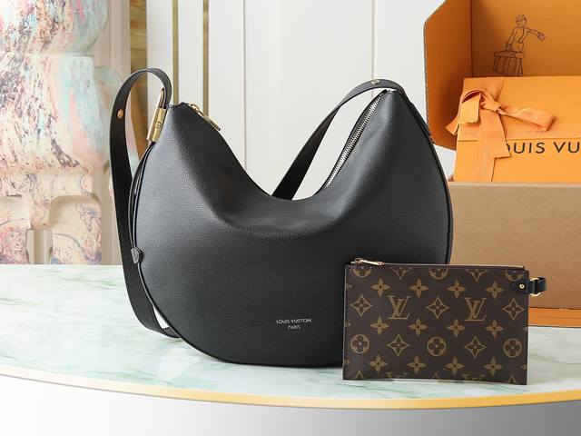 顶级原单 独家实拍 M14417 黑色 Low Key Cookie 中号手袋 以典雅设计彰显品牌传承和精湛匠艺 柔软牛皮革将随时间流逝呈现别致色泽 做旧金属挂