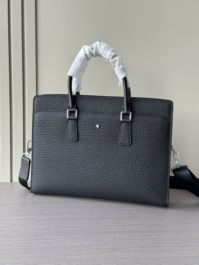 顶级专柜老鼠高端狠货2025最新火爆款万宝龙密码锁公文包大量出货啦,叫嚣专柜货顶级原单货纸上谈兵吹牛皮的咱不会 请让狠货说话 款式可以复制抄袭 材料做工骗不了懂 顶级专柜老鼠高端狠货2025最新火爆款万宝龙密码锁公文包大量出货啦,叫嚣专柜货顶级原单货纸上谈兵吹牛皮的咱不会 请让狠货说话 款式可以复制抄袭 材料做工骗不了懂