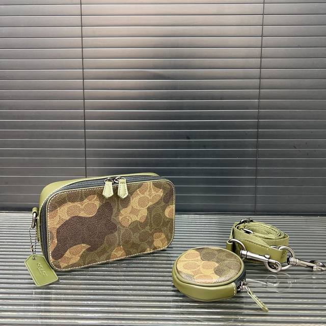 Coach 蔻驰 charter 邮差包 二合一斜挎包 男女通用单肩包 经典百搭 实物拍摄 原厂原版面料 配折叠礼盒 19 X 13 Cm