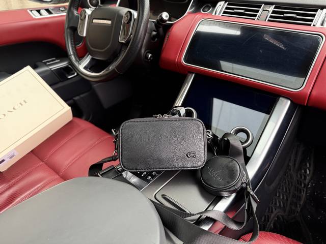 高端货 新款 Coach 蔻驰单肩包 Coach蔻驰相机包 Coach蔻驰 Charter 19 多卡槽双拉链开合 牛皮革 子母包收纳包单肩包斜挎包 小号 男款