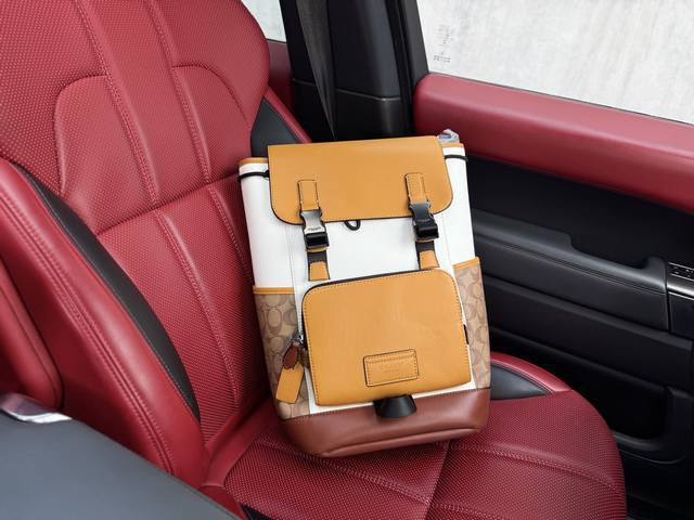 高端货 新款 Coach 蔻驰双肩包 Coach蔻驰双肩包 Coach蔻驰 Track 27 拉绳卡扣开合拼色 牛皮革配织物 书包背包双肩包 大号 男款 卡其色