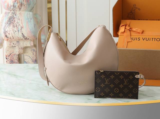 顶级原单 独家实拍 M14635杏色 Low Key Cookie 中号手袋 以典雅设计彰显品牌传承和精湛匠艺 柔软牛皮革将随时间流逝呈现别致色泽 做旧金属挂锁