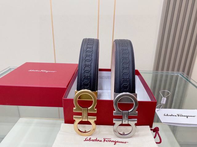 ferragamo菲拉格慕 皮帶腰帶 將摩登設計與精湛的手工技藝完美結合 打造出風格華貴典雅 實用性和款式並重 手感柔軟舒中 3.5Cm寬 搭配最新原版真空電鍍