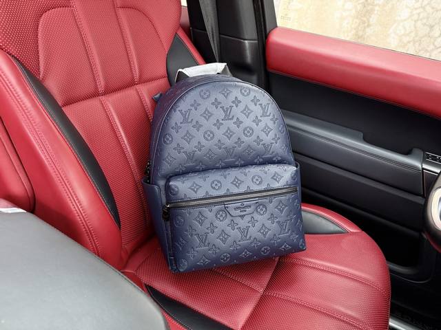 高端货 新款 Louis Vuitton Lv双肩包 路易威登双肩包 M14884 Louis Vuitton Discovery pm 老花满印 压花小牛皮