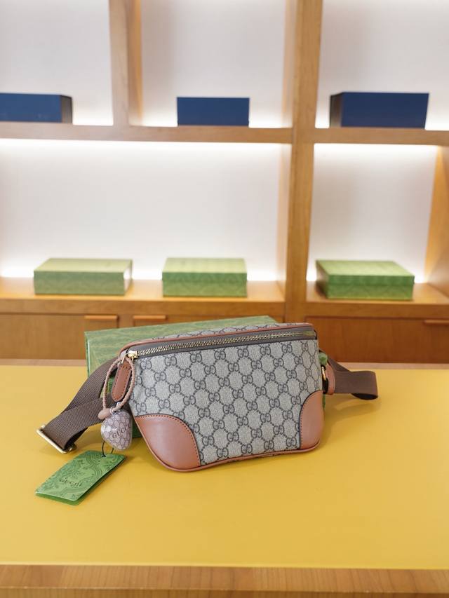 古驰 官网同步 高版本 胸包 腰包 永恒不过时的标志性产品 纯原单布料 配牛皮 顶级五金制作 非市面普通版本 贸易公司订单货 全部实拍 实用性非常高 完全不用担