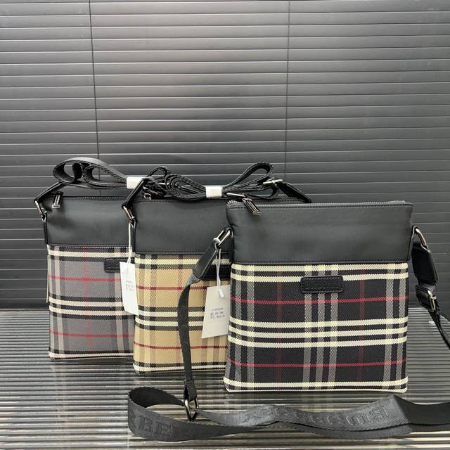 Burberry 巴宝莉 尼龙布斜挎包 相机包 男女通用斜挎包 单肩包 经典百搭 实物拍摄 原厂原版面料 配送防尘袋 27 X 23 Cm