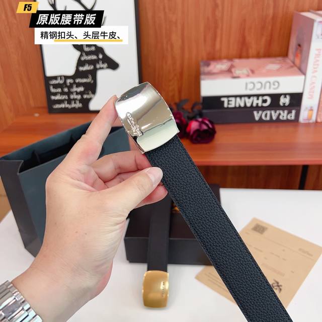 原版品质打孔 品牌 蔻驰C家 男款 颜色 黑 扣头 金 银 扣头 原版精品纯铜五金扣头 带身 原版牛皮 尺寸 宽约 3.5Cm 长约 95Cm-125Cm 类别