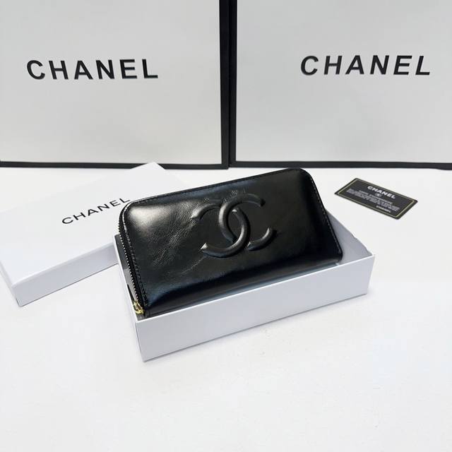 颜色 黑尺寸 19X10香奈儿爆款油蜡牛皮单拉链钱包款式经典做工精细耐磨耐用手感极佳