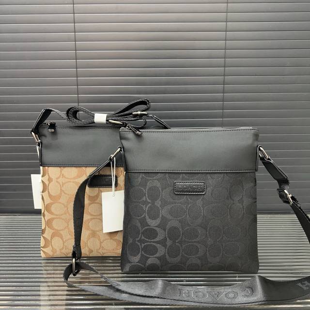 Coach 蔻驰 尼龙布斜挎包 相机包 男女通用斜挎包 单肩包 经典百搭 实物拍摄 原厂原版面料 配送防尘袋 27 X 23 Cm