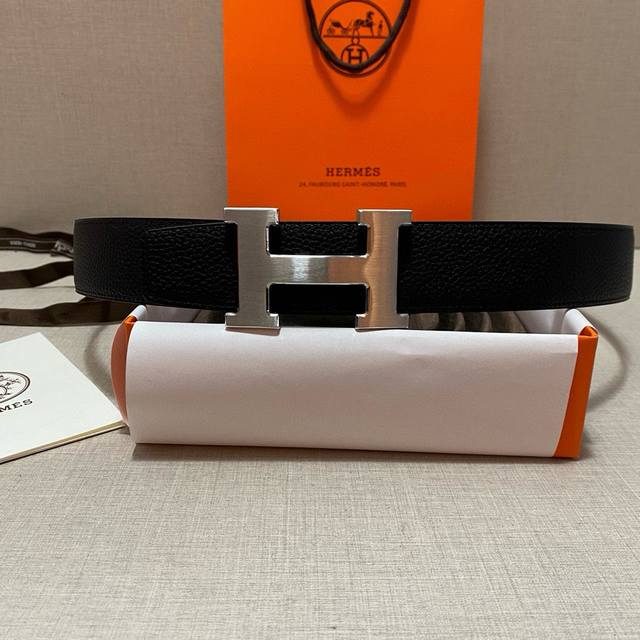Hermes.爱马仕 官网同步 宽度38Mm 原版荔枝搭带身搭配原版精品钢扣 男装的经典搭配 可双面使用完美配饰 Hermes.爱马仕 官网同步 宽度38Mm 原版荔枝搭带身搭配原版精品钢扣 男装的经典搭配 可双面使用完美配饰