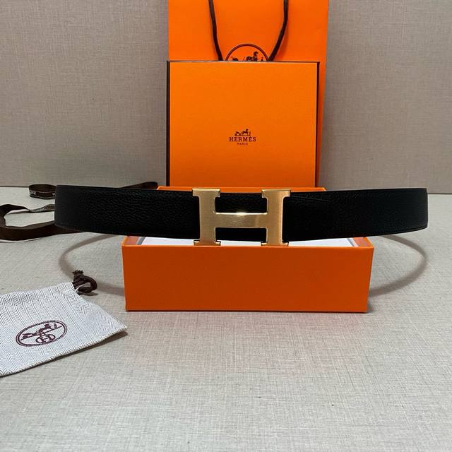 Hermes.爱马仕 官网同步 宽度38Mm 原版荔枝搭带身搭配原版精品钢扣 男装的经典搭配 可双面使用完美配饰