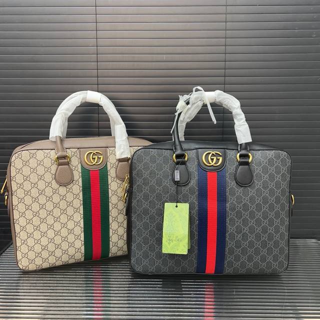 Gucci 古奇 gg印花男包公文包 手提包 电脑包 经典百搭 实物拍摄 原厂原版面料 配送防尘袋 28 X 38 Cm