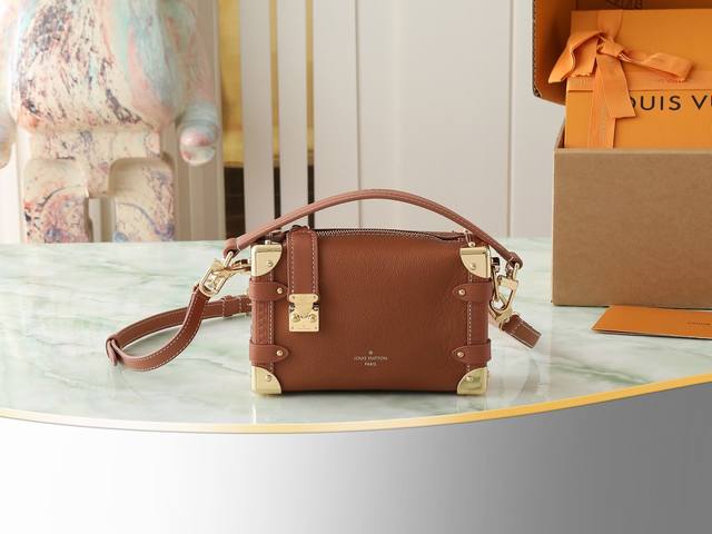 顶级原单 独家实拍 M15224新版棕色 全皮软盒子系列 Side Trunk 小号手袋 M23915 灰色 25067 蓝色 23817 黑色 银扣 Side