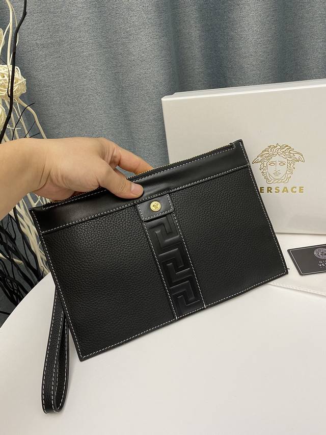 批 爆 型号 33092-1 品牌名称 范思哲 Versace 产品规格 29-18 产品材质 原版进口定制牛皮 产品 黑色 进口专利内里布 现货实拍 没有色差