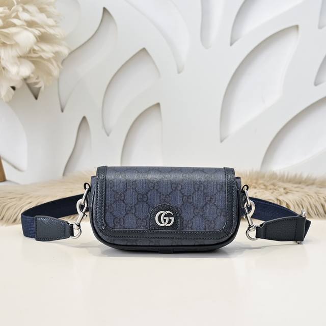 gucci-古奇最新款男士迷你斜挎包 单肩包采用进口小牛皮 皮质柔软 手感超赞 做工精致 高贵五金 细节完美 时尚休闲百搭 质量与质感都能衬托出你独特的品味尺寸