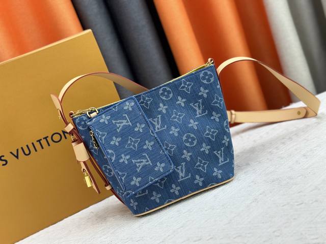 升级版 M12925 M13661 M14356 本款 All In Bb 手袋将摩登设计理念融于优雅轮廓与充裕空间之中 monogram Empreinte