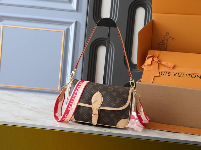 升级原版M46583 M46584 M46386 M46388 M45985 全皮法棍包系列 新款 Diane 手袋 黛安挎包是由 Monogram Empre