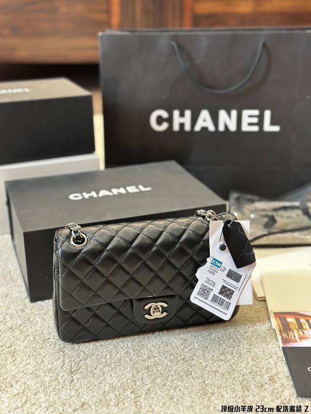 顶级原单 小羊皮 配洗漱袋 银扣 cf Chane*-Cf经典之最 四季必备的原单系列 女神包 名媛超爱时尚宠儿 拥有超久历史 女人们的挚爱法宝 简约优雅凸显气