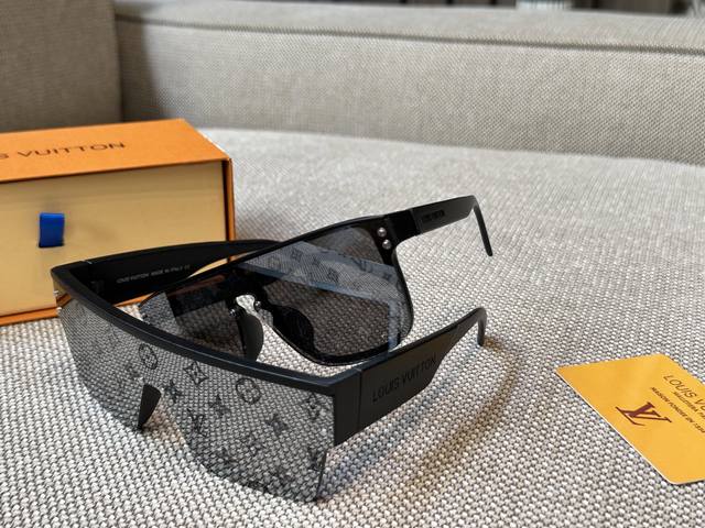 l家眼镜 配盒子