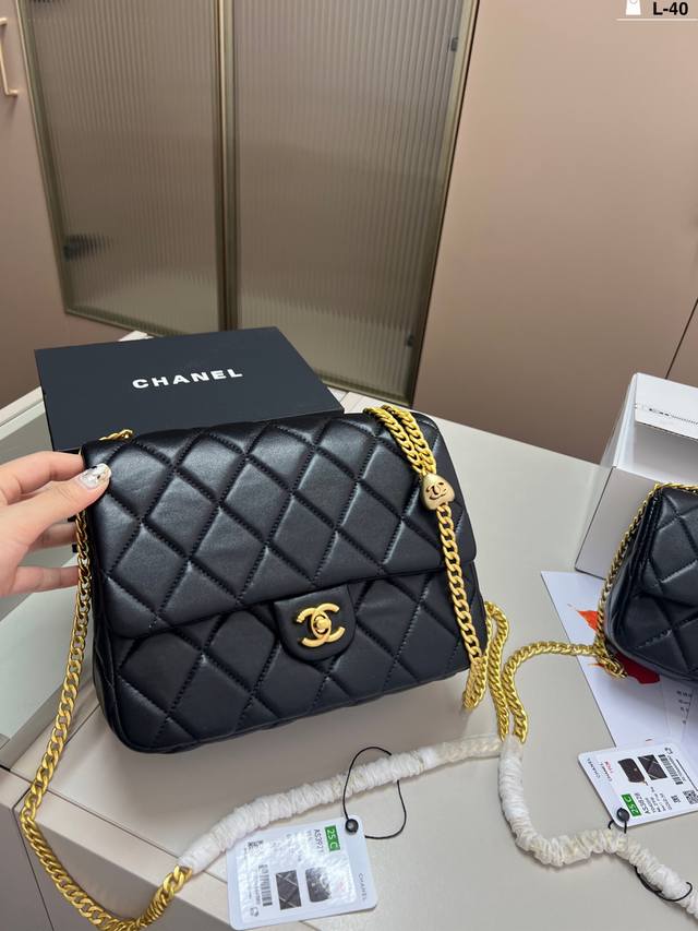 大 chanel 香奈儿链条经典Cf爱心 斜挎和单肩背 怎么搭配都Ok l-40尺寸18 13 23 15折叠盒飞机盒