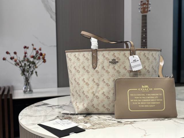 配盒升级版 Size 35*27Cm Coach家 吸扣单面City 33 托特包经典Logo购物袋Tote包大爆款 分分钟断货 搭配不同衣服一年四季都可以用