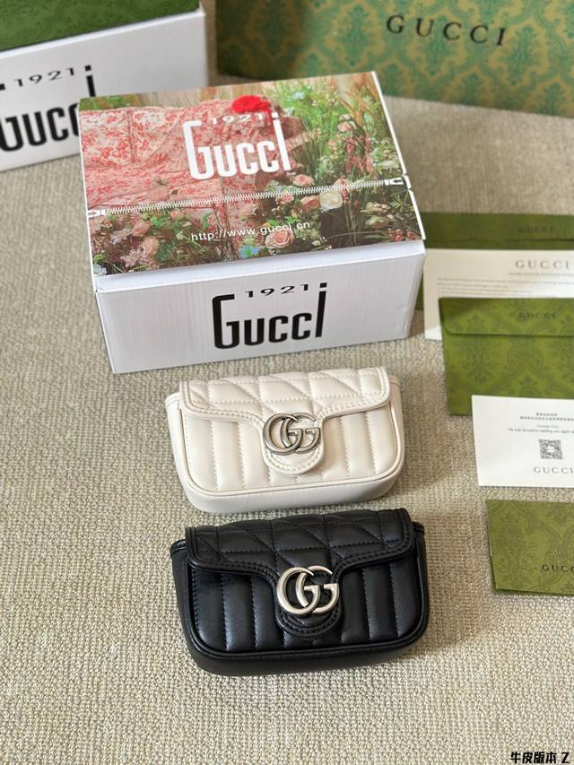 牛皮版本 gucci古奇 经典百搭款Marmont 酷奇双G 刺绣爱心单肩包斜挎包女包 美到无法无天的款式 今年简直引领时尚最In元素 做了几个月的款 质量一直