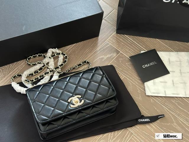 钻扣 配盒 size 19*12Cm 小香家 发财包 Woc Trendy 品质很不错 包包有卡位 有暗袋 很实用