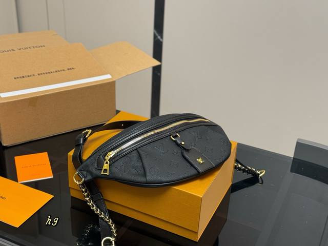 配折叠盒飞机盒 lv腰包重出江湖 好看到飞起的腰包 胸包 棉质帆布内衬 原单五金+原版皮料 尺寸 上宽38*18 搜索Lv 腰包