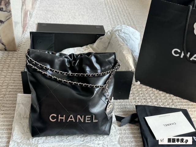 配盒 原版羊皮 size 20*20Cm 小香家 迷你22Bag 缩小版22Bag显得格外的俏皮可爱 头层小牛皮材质 柔软而轻盈 搜索 垃圾袋 Mini