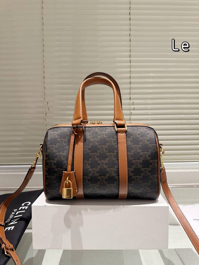 配盒 赛琳Celine枕头包 独特设计 时尚又经典 超级百搭 上身又A又飒 尺寸: 25.16