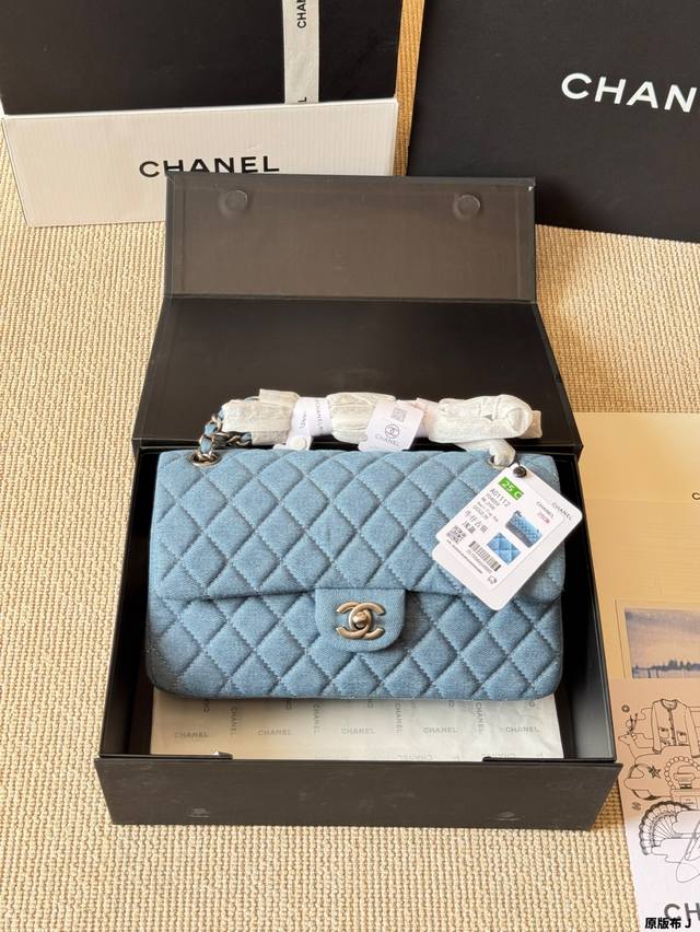 原版布 牛仔 cf Chane*-Cf经典之最 四季必备的原单系列 女神包 名媛超爱时尚宠儿 拥有超久历史 女人们的挚爱法宝 简约优雅凸显气质 不论单肩手提斜挎