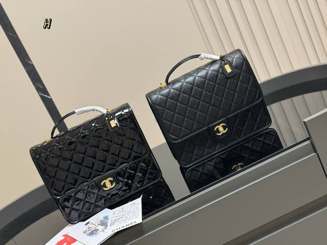 配折叠盒 size 32*27Cm 香奈儿漆皮双肩包 值得值得 chanel23 真的太貌美啦 无法抗拒 牛皮双肩包 怎么背都好好看 好想要啊